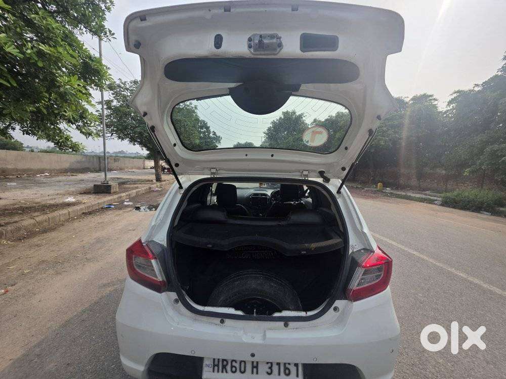 Tata Tiago 1.2 Revotron Xza, 2018, Cng & Hybrids