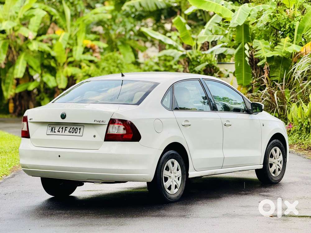 Skoda Rapid 1.6 Mpi At Ambition, 2012, Petrol