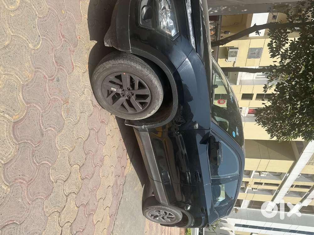 Harrier Top Model 2022 Dark Edition For Sale