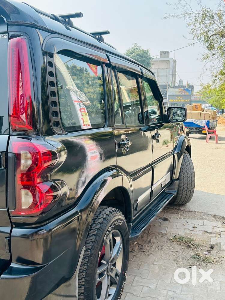 Mahindra Scorpio Classic 2018