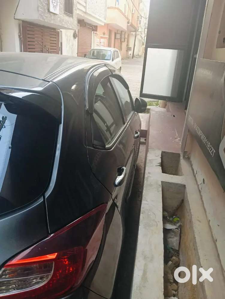 Tata Tigor 2021 Petrol 13700 Km Driven