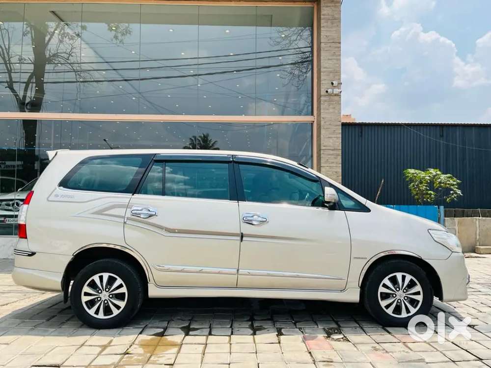 Toyota Innova 2.5 Vx 2016