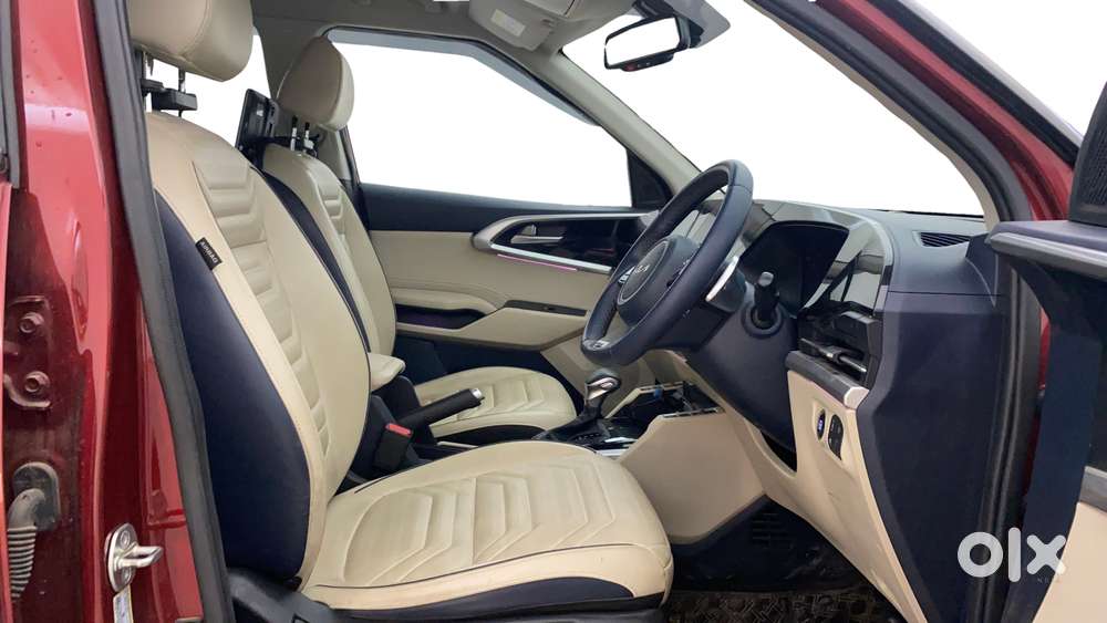 Kia Carens 1.5 Luxury Plus Diesel At 7 Str, 2023, Diesel