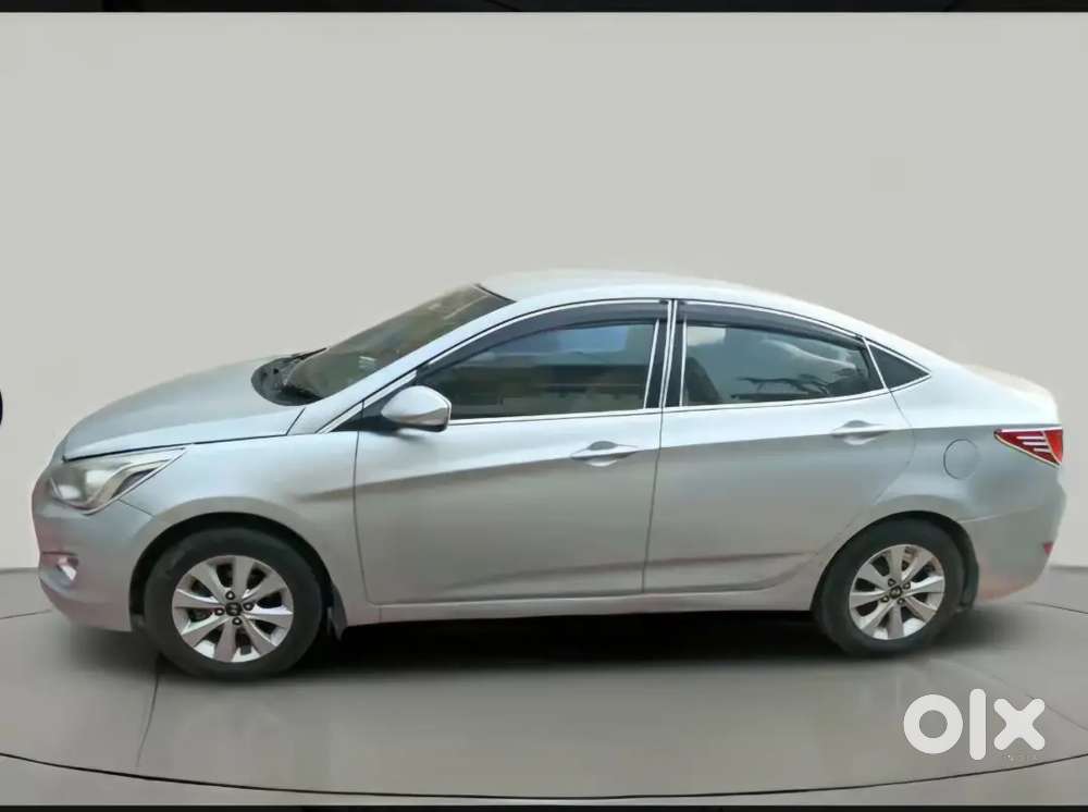 Hyundai Fluidic Verna 2015 Petrol 149000 Km Driven