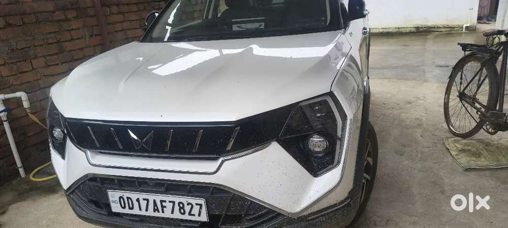 Mahindra Xuv 3xo Ax5l Petrol 2025