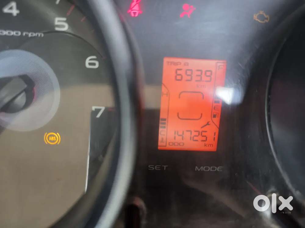 Mahindra Tuv 300 2019 Diesel 147000 Km Driven  2019 Dec Ka Model Hai