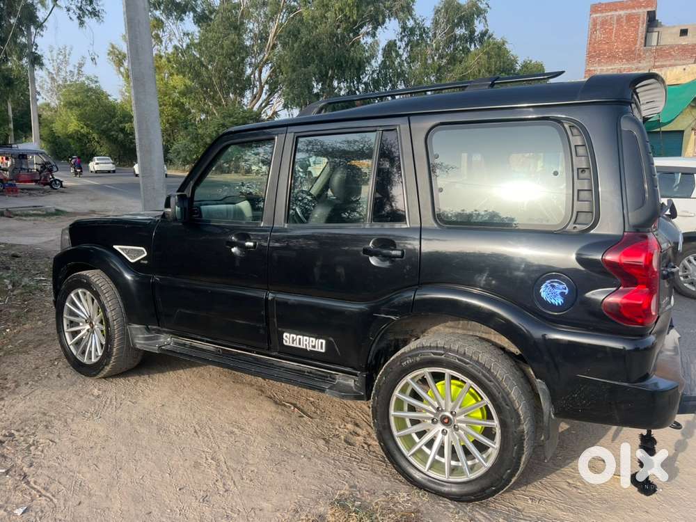 Mahindra Scorpio Classic Diesel 2018/19