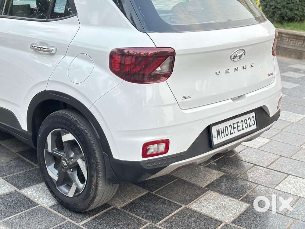 Hyundai Venue 1.0 Sx (o) Turbo Dct, 2019, Petrol