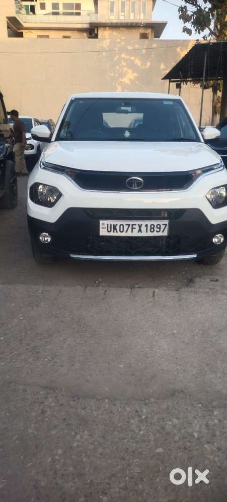 Tata Punch Accomplished Amt Sunroof, 2024, Petrol