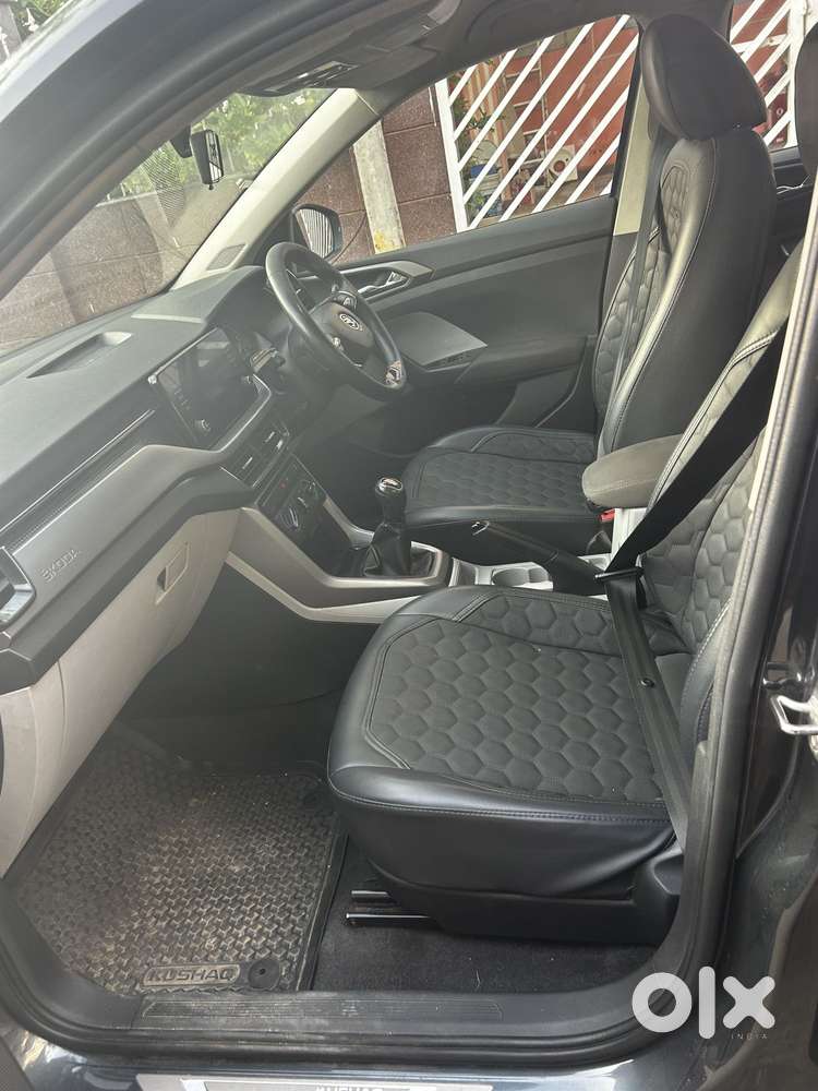 Skoda Kushaq 1.0 Tsi Active, 2022, Petrol