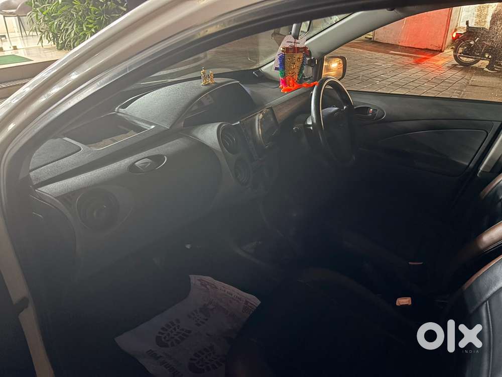 Toyota Etios Liva 2012