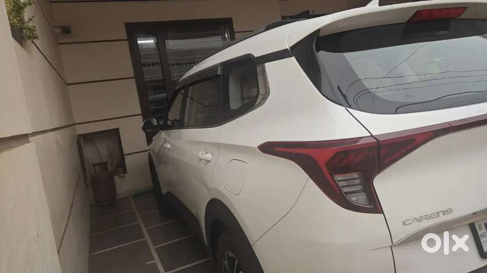 Kia Carens 2022 Petrol 20000 Km Driven, Excellent Condition,