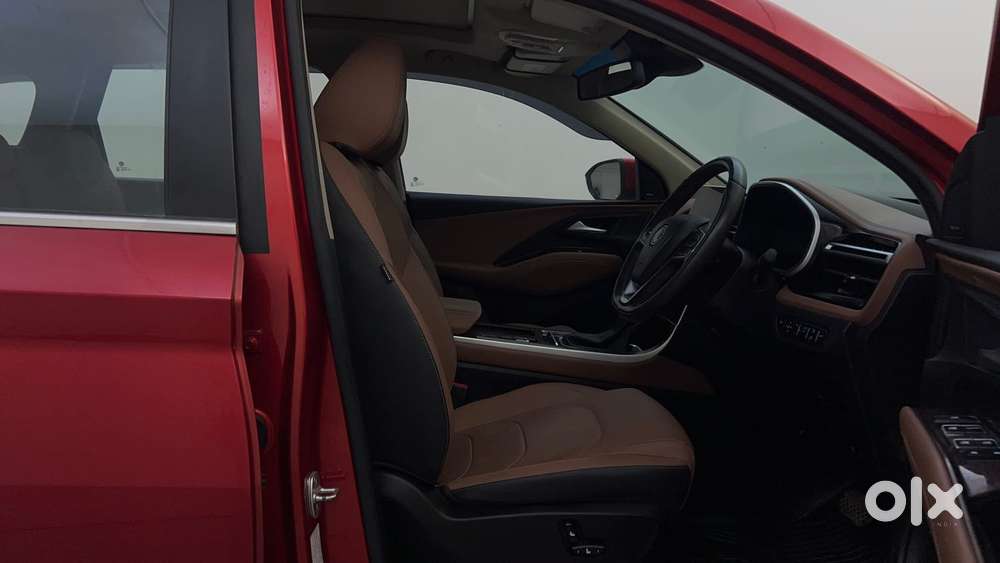 Mg Hector Plus Savvy Pro 1.5 Turbo Petrol Cvt 7 Str, 2023, Petrol