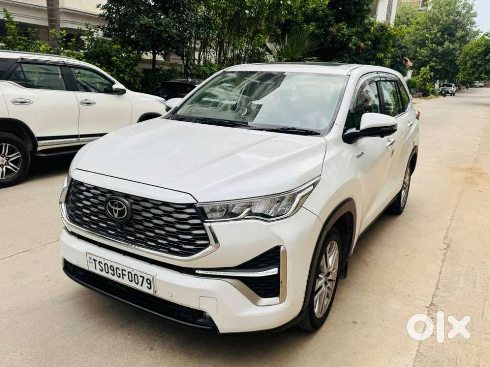 Toyota Innova Hycross 2.0 Zx Hybrid 7 Str, 2023, Electric