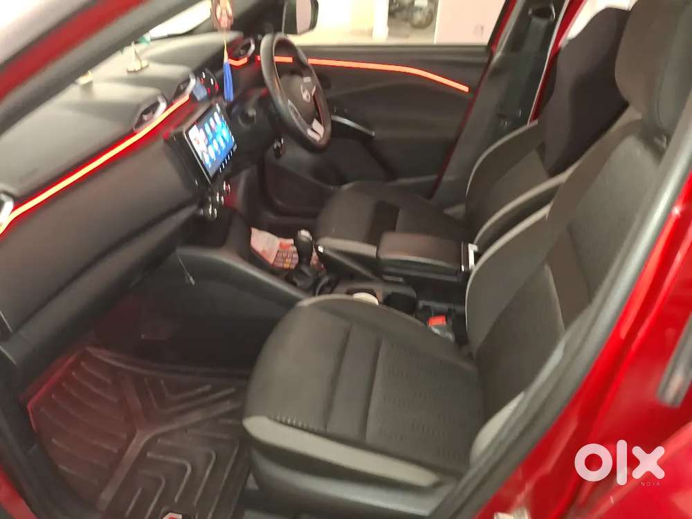 Nissan Magnite Visia 2024 Petrol