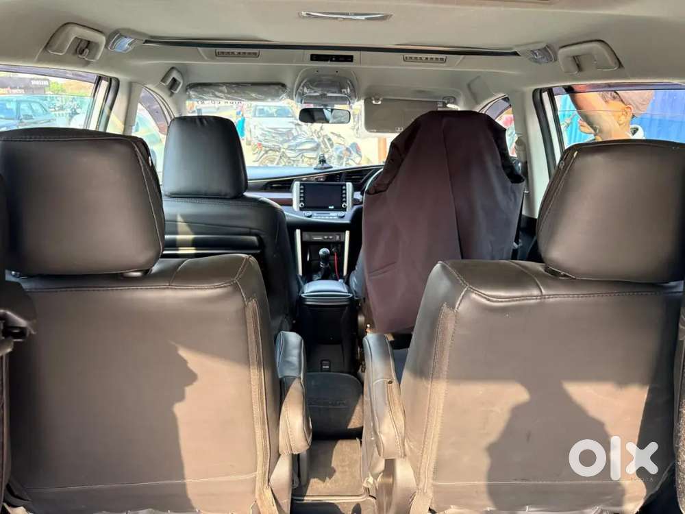 Toyota Innova Crysta 2022 Petrol Well Maintained