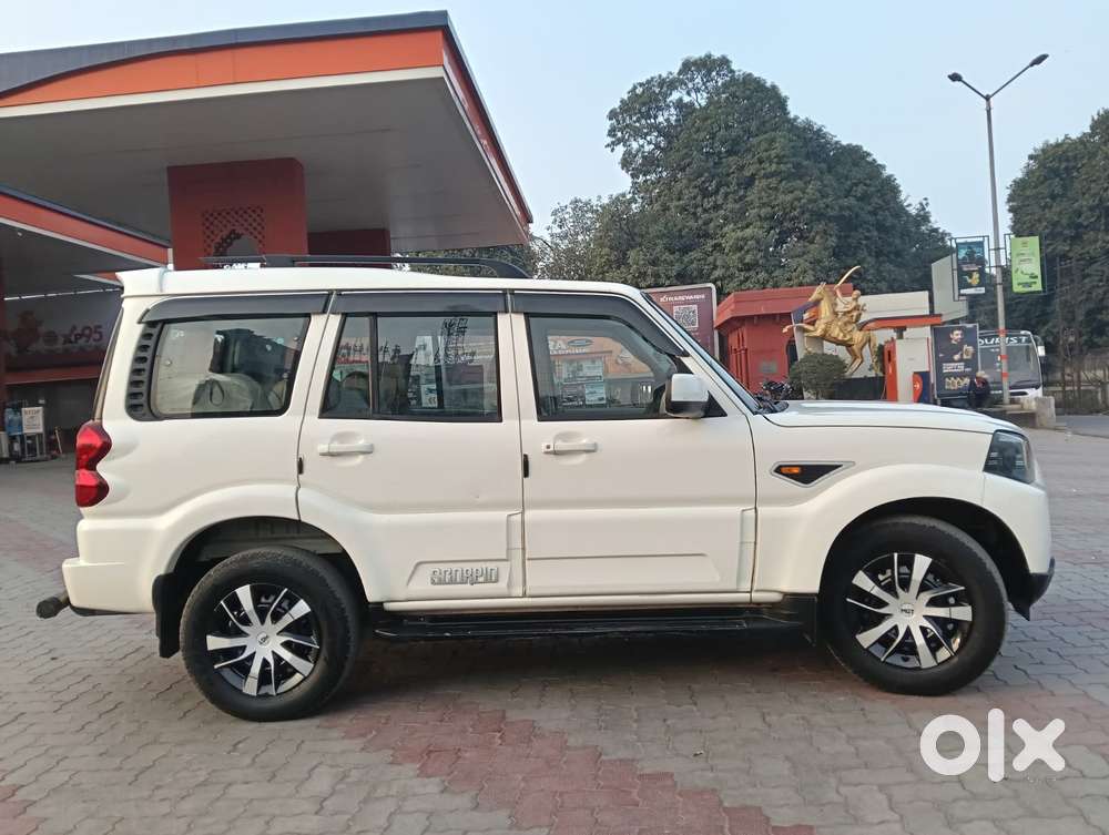 Mahindra Scorpio S6 Plus, 2016, Diesel