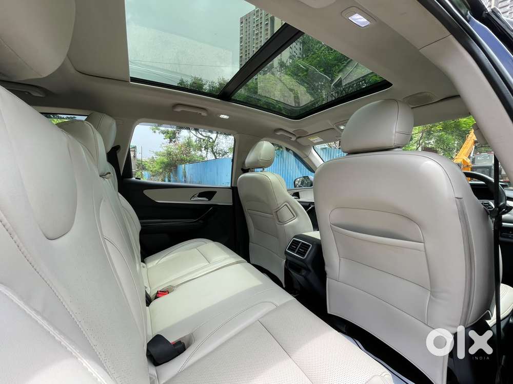 Mahindra Xuv700 2.0 Ax 7 Petrol At Luxury Pack Str, 2021, Petrol