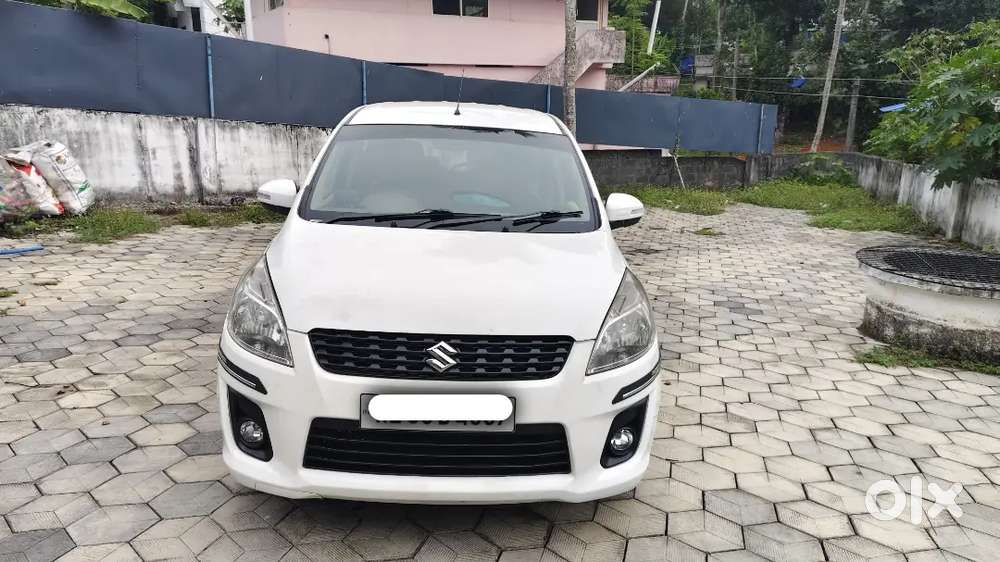 Maruti Suzuki Ertiga 2014 Diesel 136000 Km Driven