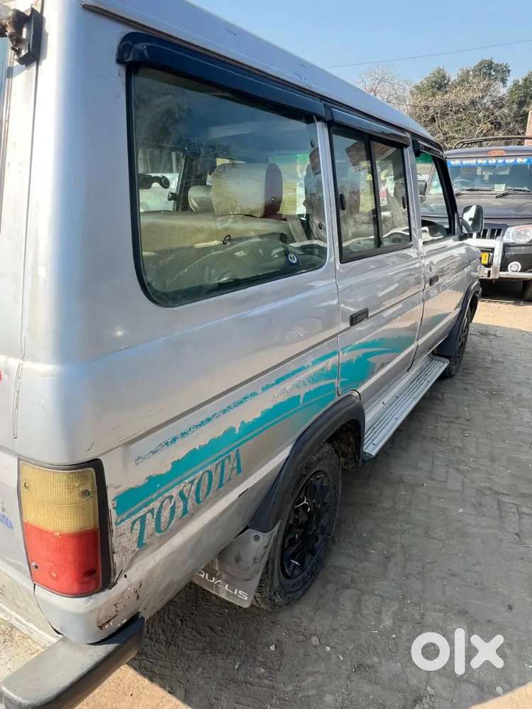 Toyota Qualis 2002 Diesel Well Maintained