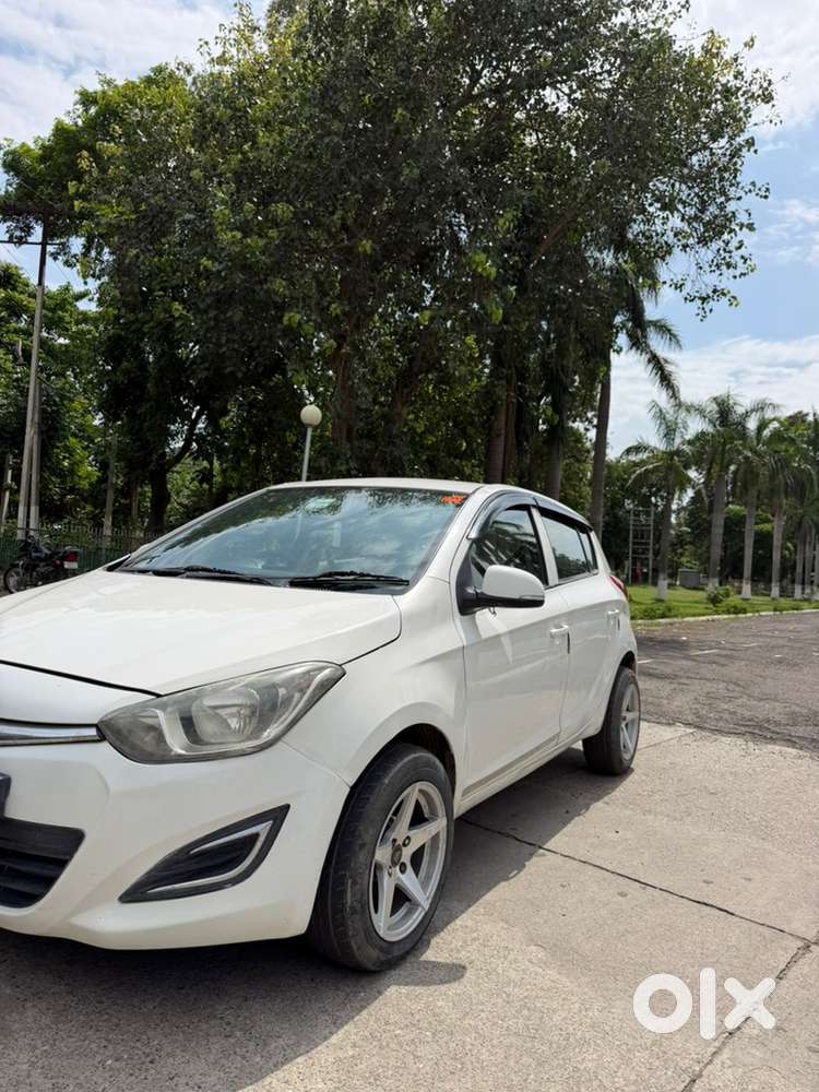 Hyundai I20 Diesel Manual 2012