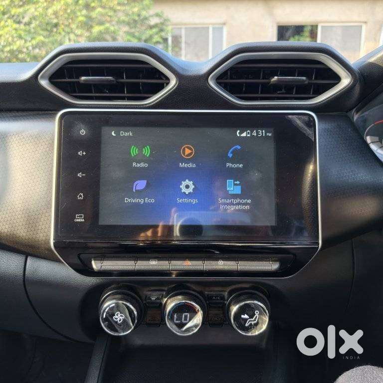 Nissan Magnite 1.0 Xv Premium, 2023, Petrol