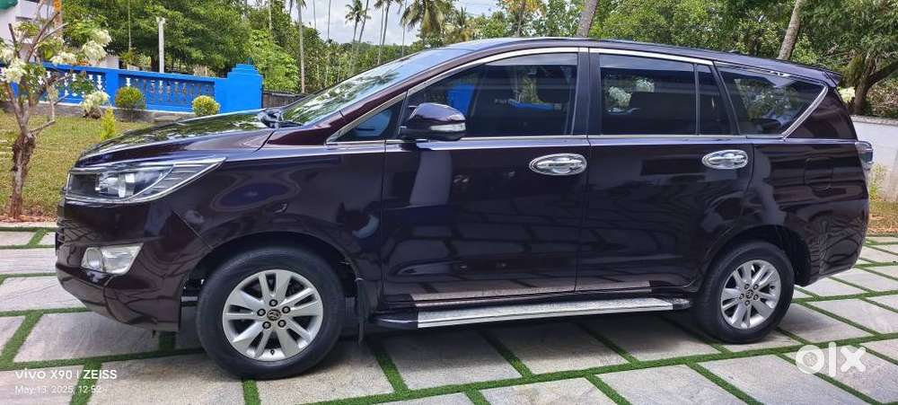 Toyota Innova Crysta 2.4 G Mt 8s, 2017, Diesel