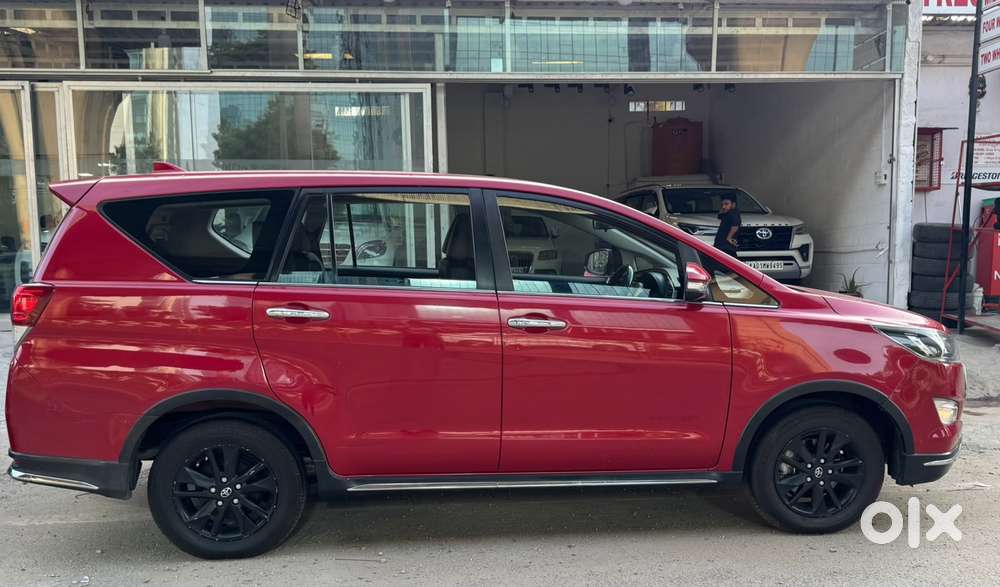 Toyota Innova Crysta 2.8 Touring Sport Diesel Mt, 2017, Diesel