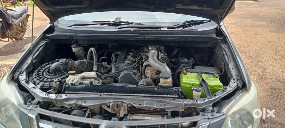 Toyota Innova 2012 Diesel Well Maintained