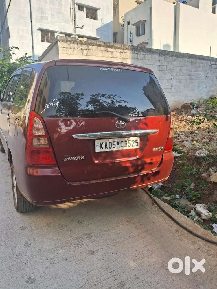 Toyota Innova 2006 Model Mint Condition