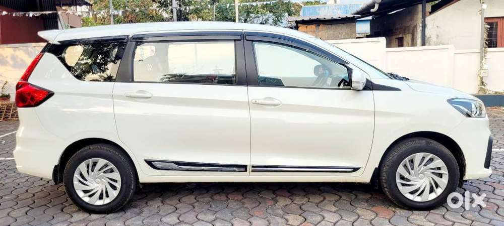 Maruti Suzuki Ertiga Vxi Shvs, 2024, Petrol