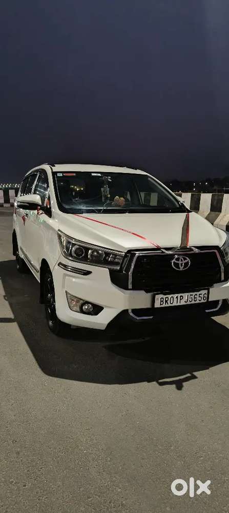Toyota Innova Hycross 2018