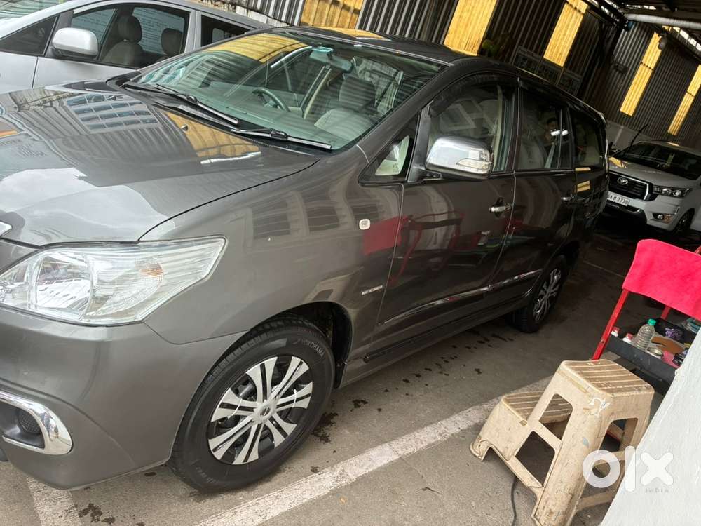 Toyota Innova 2013 Diesel 220000 Km Driven