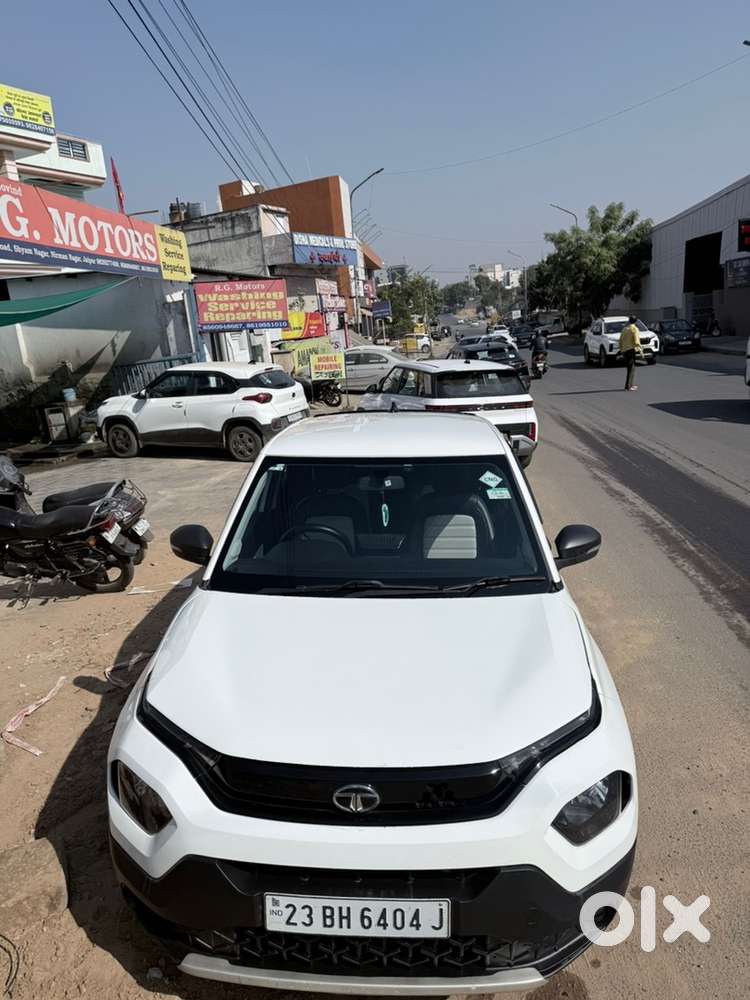 Tata Punch Pure 2023