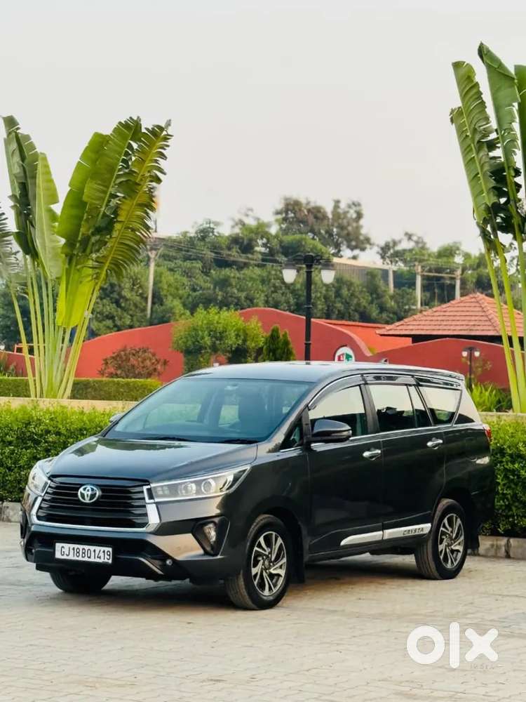 Toyota Innova Crysta [2020-ongoing] 2.4 Vx 7 Str, 2022, Diesel