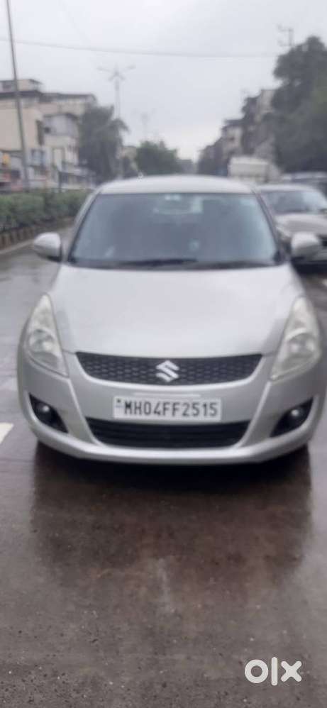 Maruti Suzuki Swift Vxi With Abs, 2012, Petrol