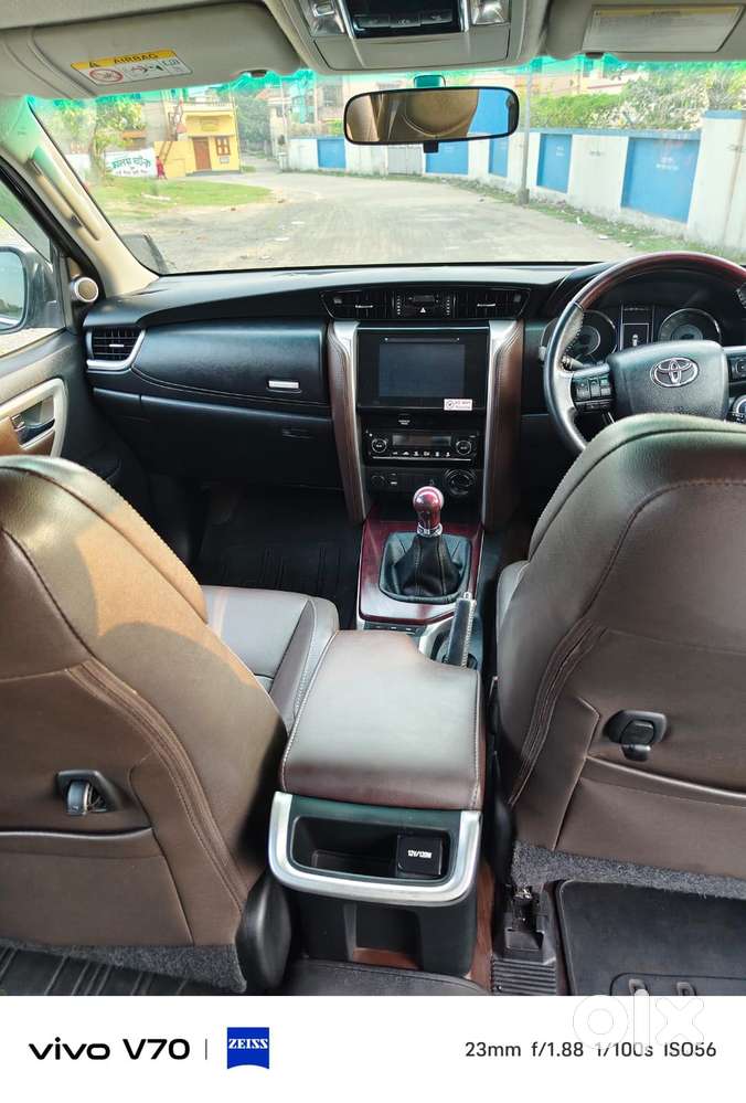 Toyota Fortuner 4x4 Manual Limited Edition, 2017, Diesel