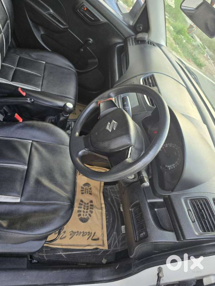 Maruti Suzuki Swift Lxi, 2012, Petrol