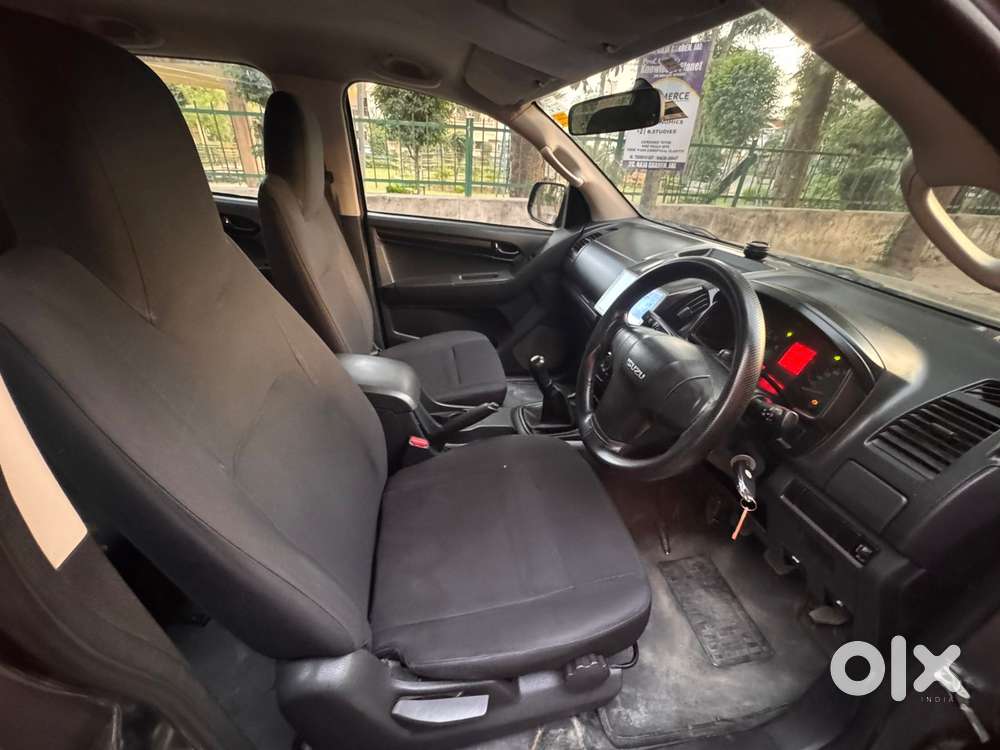 Isuzu D-max V-cross Z 4x4 Mt, 2019, Diesel