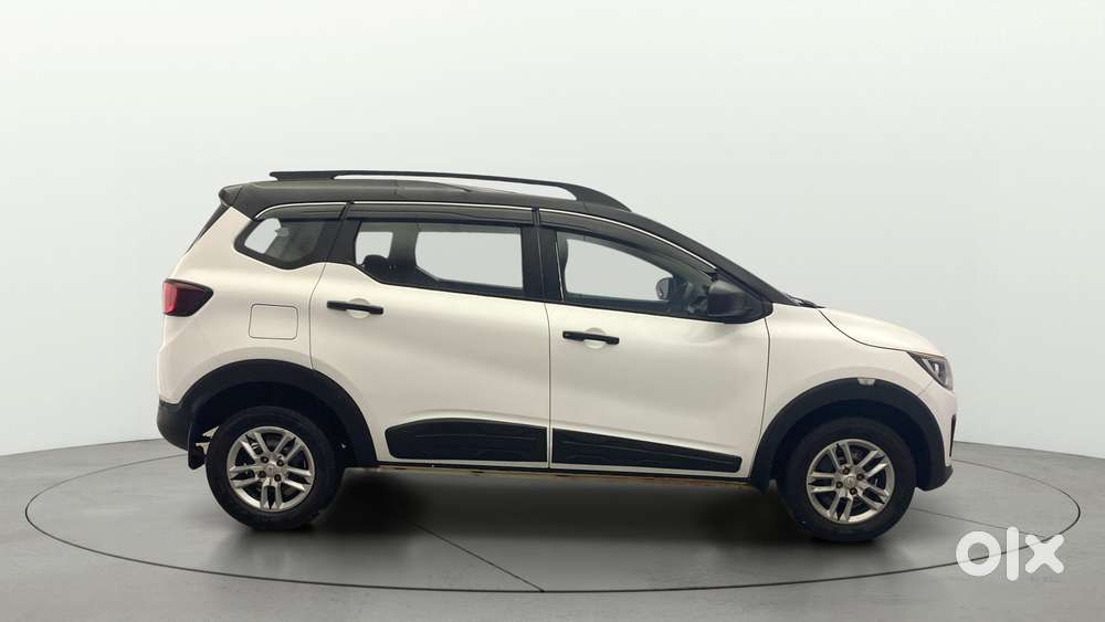 Renault Triber Rxl, 2023, Petrol
