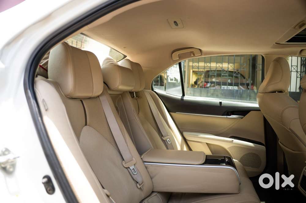 Toyota Camry 2.5 Hybrid, 2020, Petrol