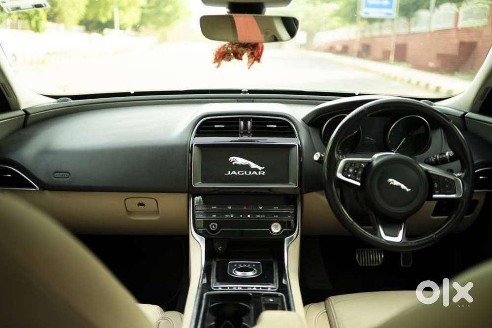 Jaguar Xe Portfolio, 2019, Diesel
