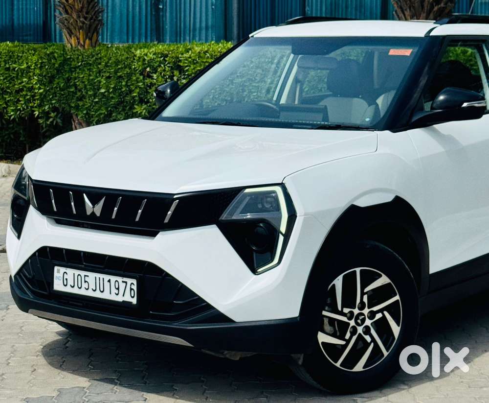 Mahindra Xuv 3xo Ax5 1.5 Diesel Autoshift Plus, 2025, Diesel