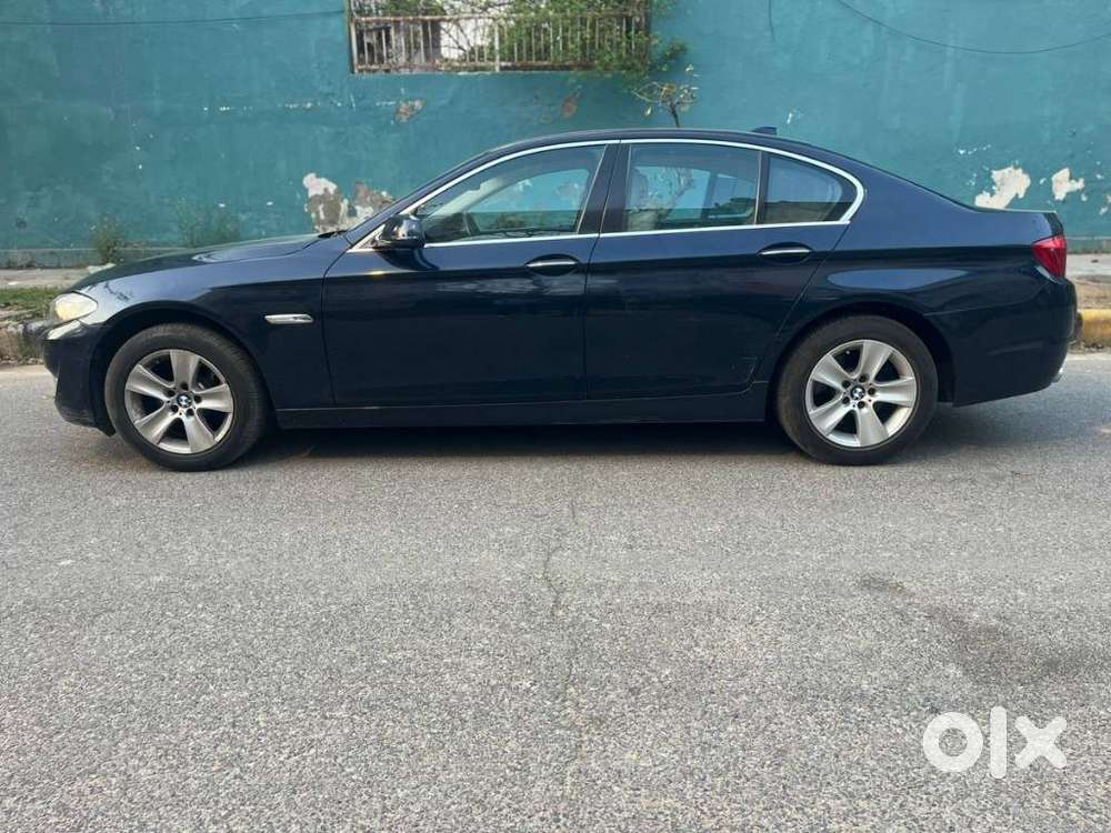 Bmw 5 Series 523i Sedan, 2011, Petrol