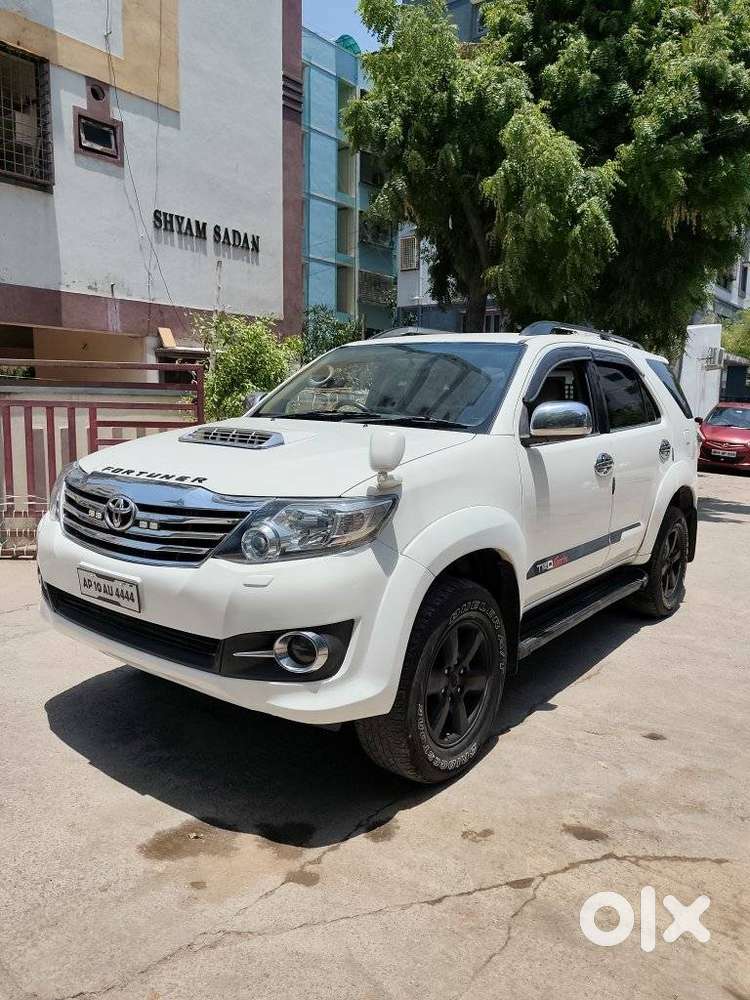 Toyota Fortuner 3.0 4x4 Manual, 2010, Diesel