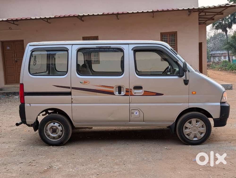 Maruti Suzuki Eeco 5 Seater Standard, 2017, Petrol