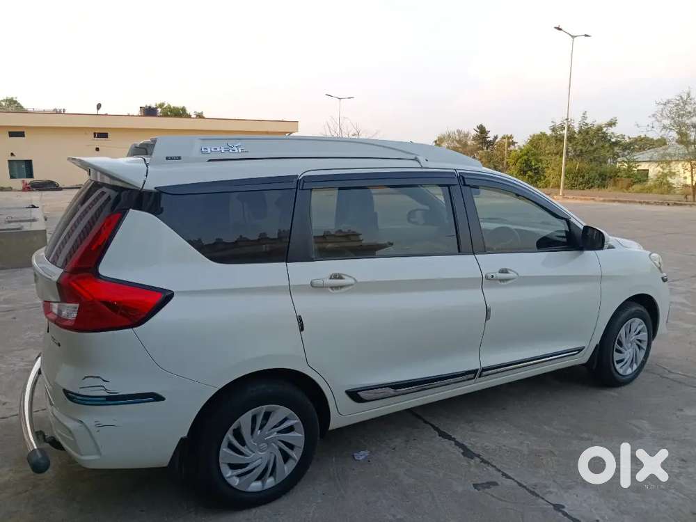 Maruti Ertiga 1.5 Vxi 2024