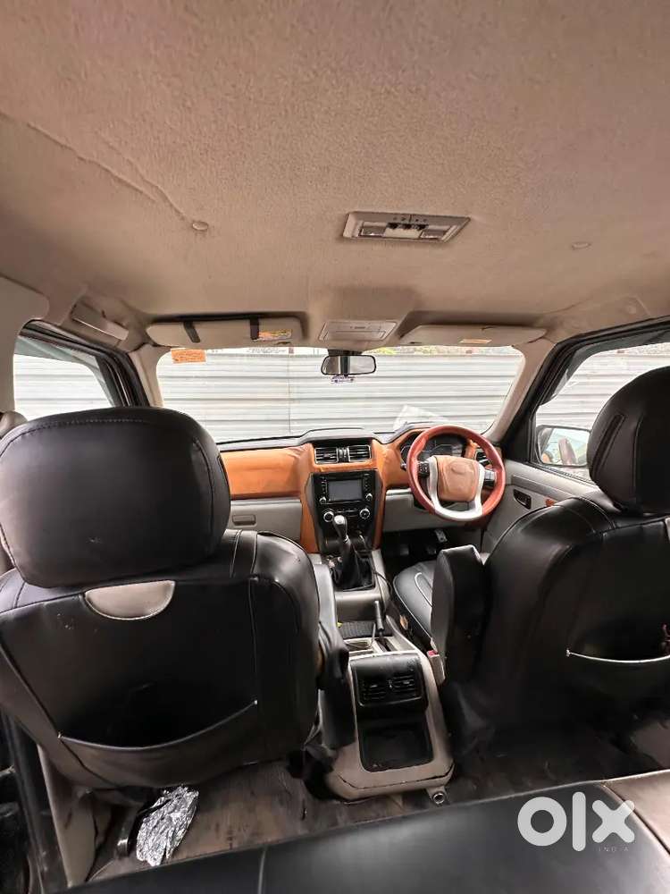 Top Model S11 Black Color