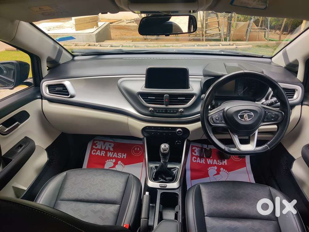 2023 Tata Altroz Petrol