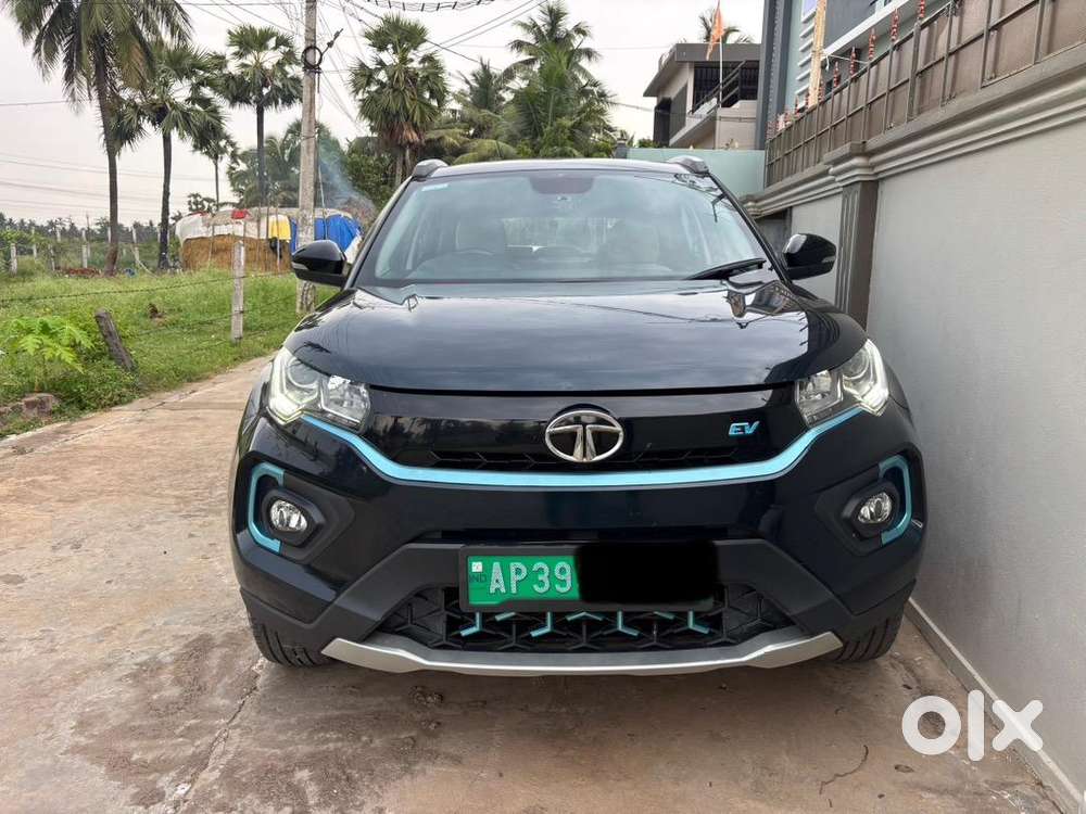 Tata Nexon Ev Max Xz+ Lux 2023 – High Range,battery Soh 94%